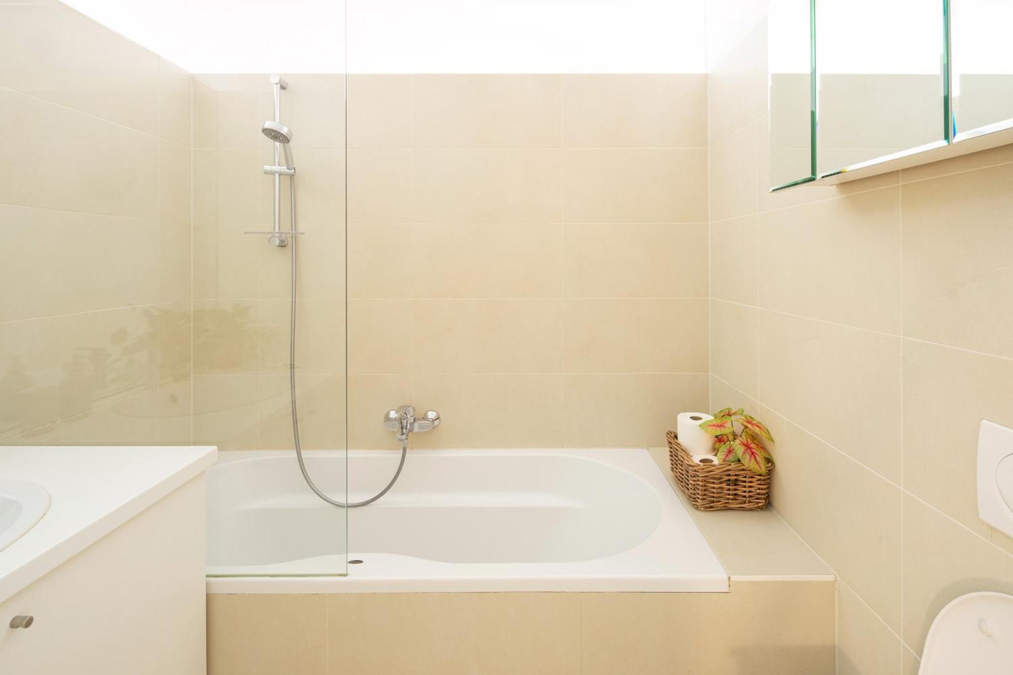 Gemuetliches, Ruhiges Apartment - 90M2 Mit Garten Und Terrasse ウィーン エクステリア 写真